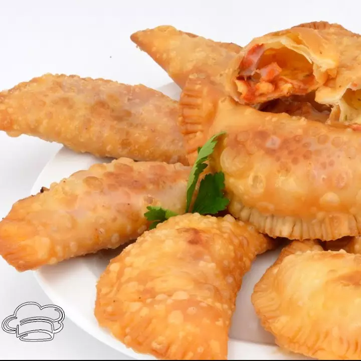 Porción de empanadas de pizza