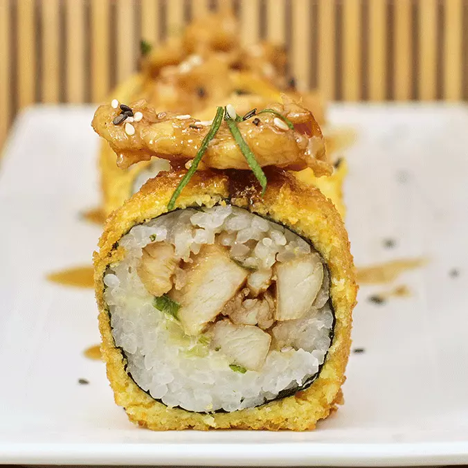 CHICKEN ESPECIAL ROLL