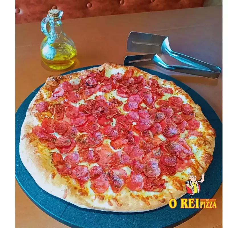 Pizza de Calabresa