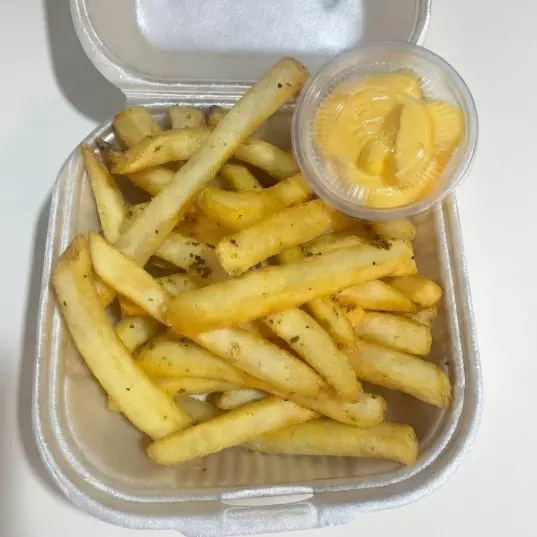 Papas francesas con queso