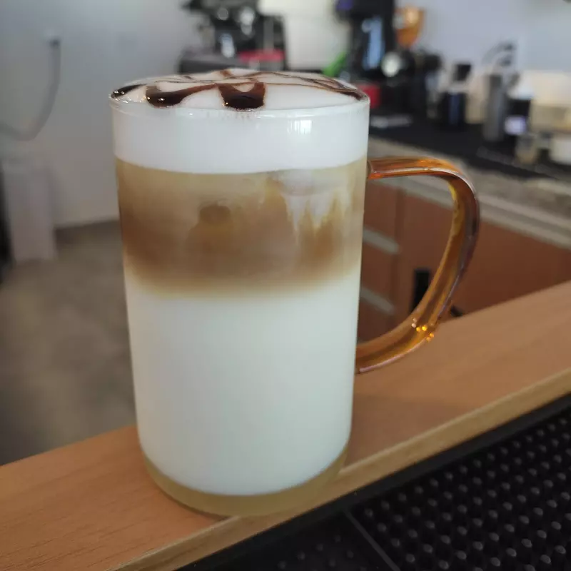 Iced Latte Macchiato