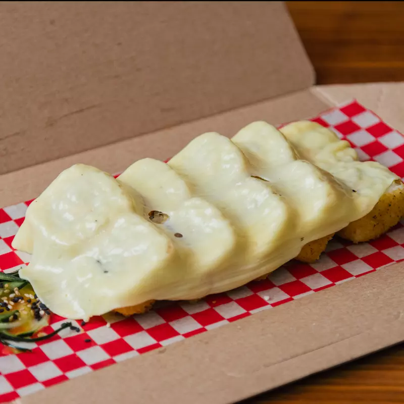 Chezze Niku Roll