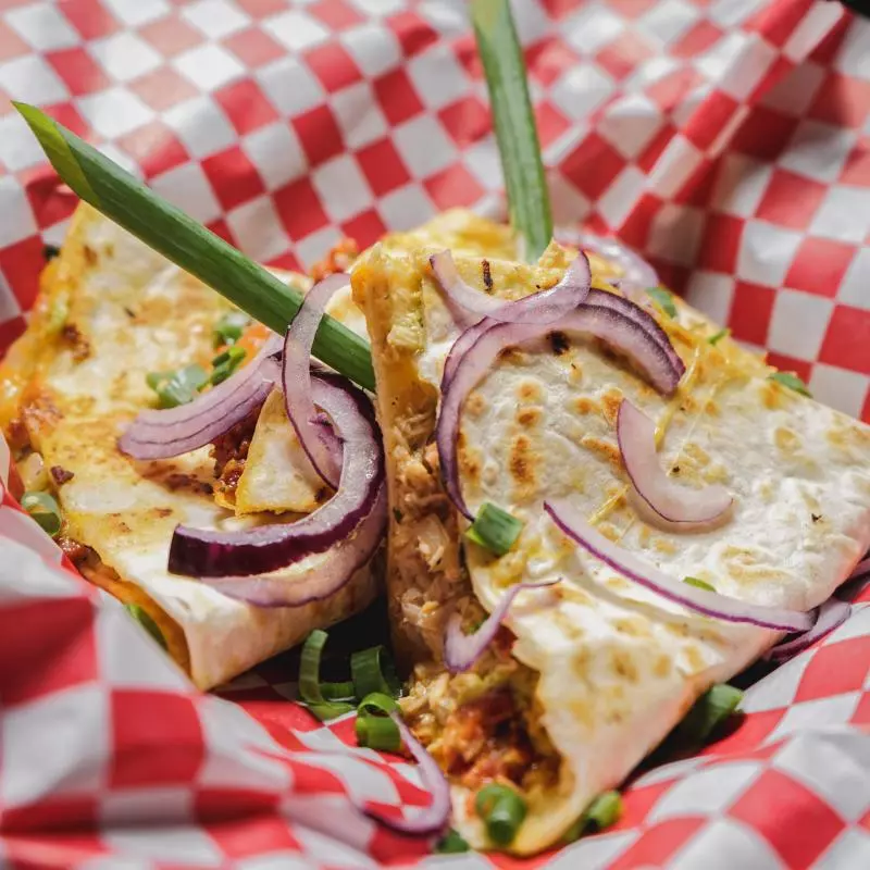 Quesadillas Chorizo tableño