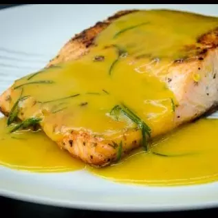 Salmão ao molho mostarda e mel(copy)