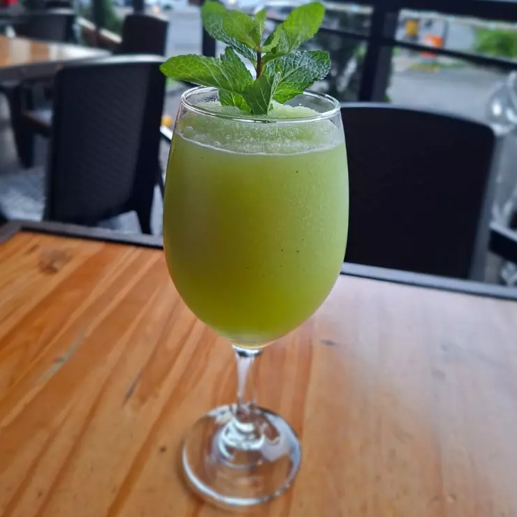 LIMONADA DE HIERBABUENA