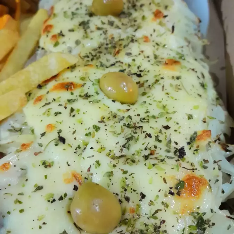 Mila Fugazzeta al Plato