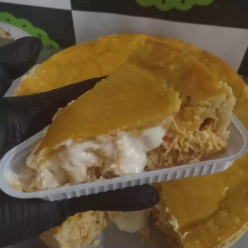 Empadão frango cremoso c/ requeijão