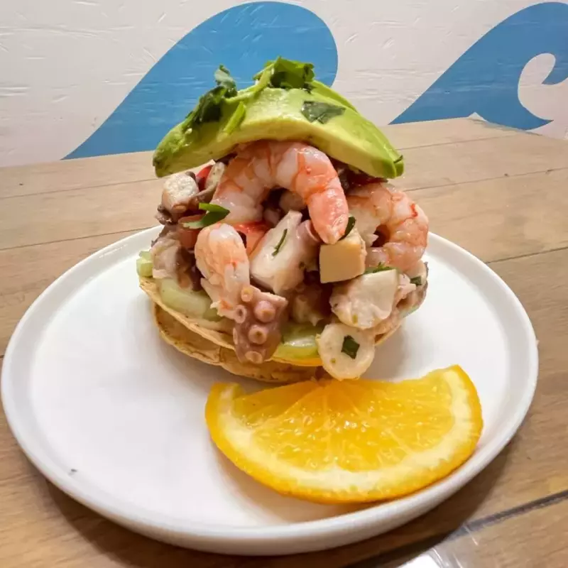 Tostada de Pulpo c/camaron entero