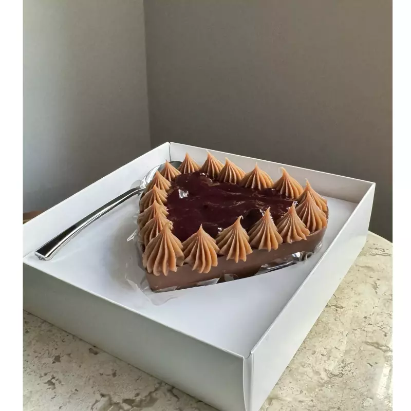 Brigadeiro belga e frutas vermelhas