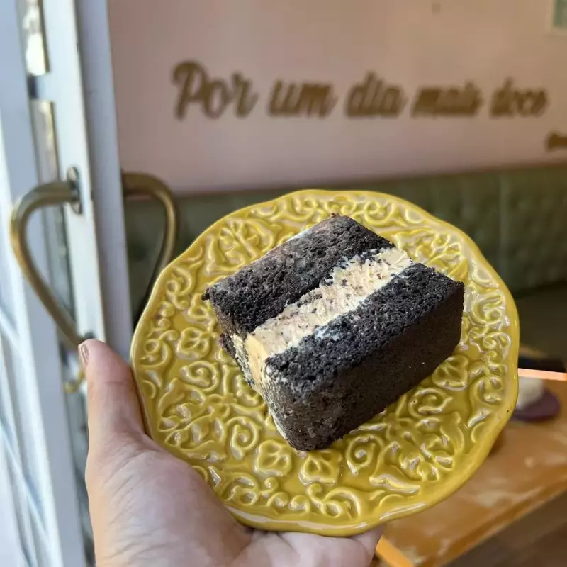 BOLO GELADO CHOCONINHO