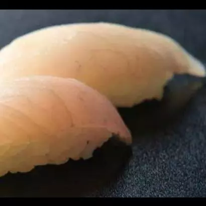 Niguiri de peixe branco