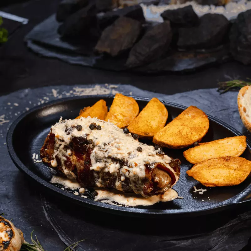 COLETA DE SOLOMO AL BACON