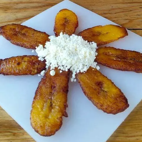 RACION DE TAJADAS DE PLATANO MACHO