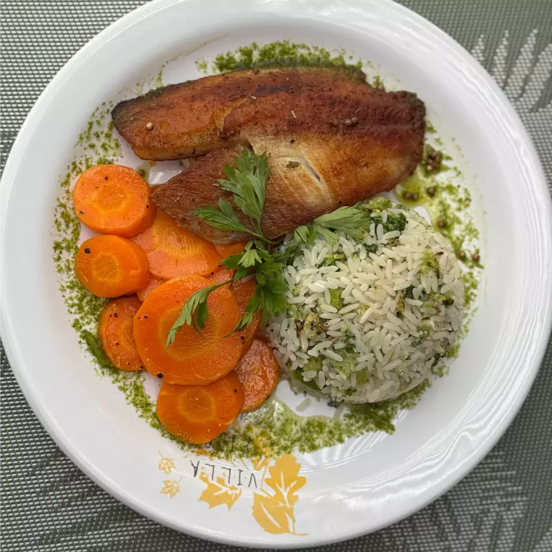 Filé de Tilápia ao Molho de Ervas