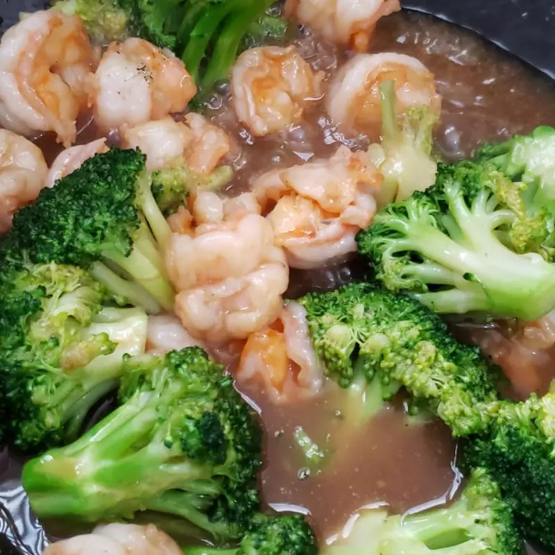 CAMARON CON BROCOLI