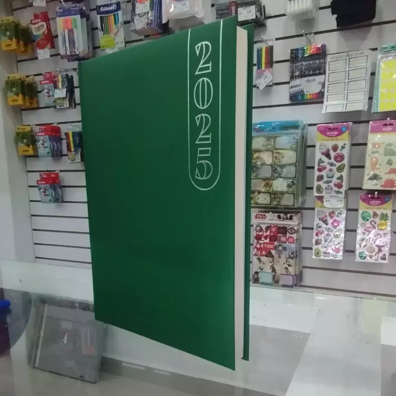 Agenda 2025 verde semi cuero