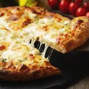 PIZZA CALABRESA COM CEBOLA PROVOLONE