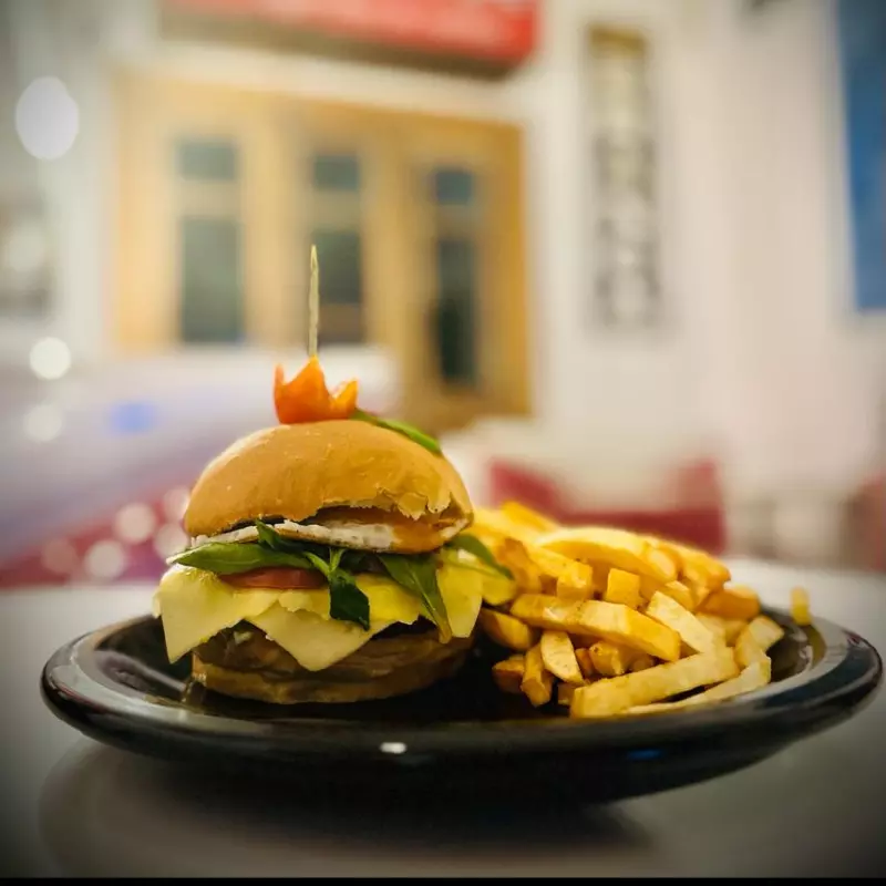 BURGER VIEJA RUCULA