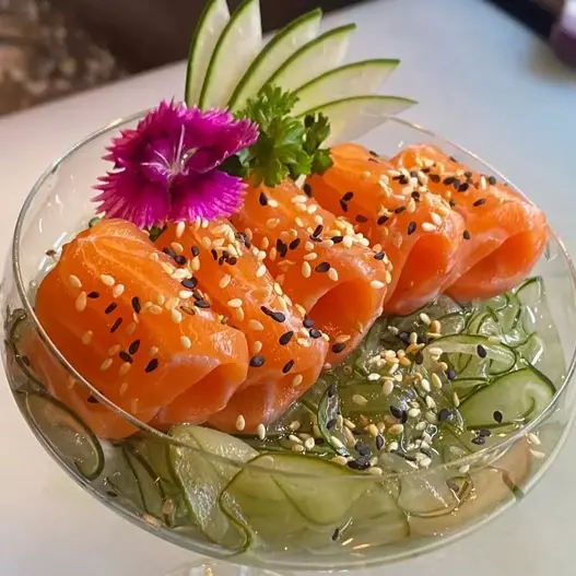 Sunomono Salmão
