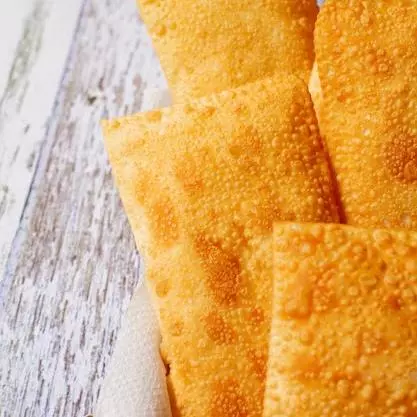 Pastel de frango catupiry
