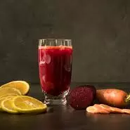 Suco de laranja com cenoura e beterraba