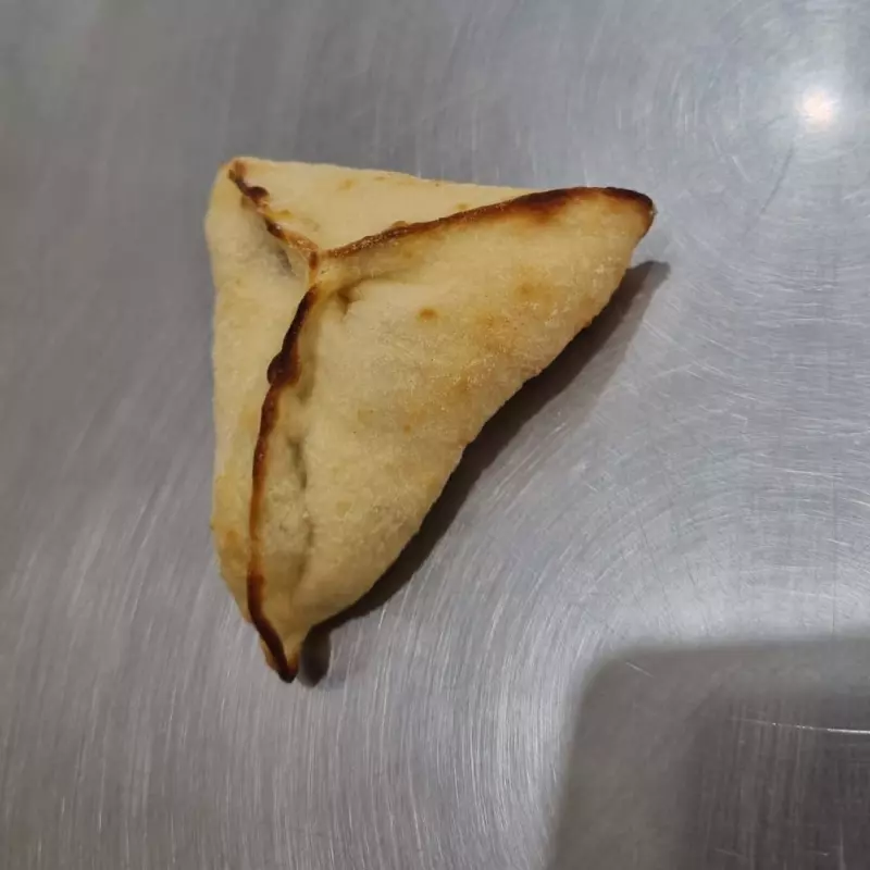 Mini Esfiha de Nutella e Ovomaltine