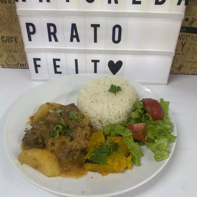 CARNE DE PANELA C LEGUMES調理済み牛肉