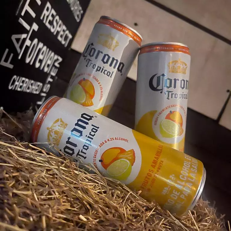 Corona tropical