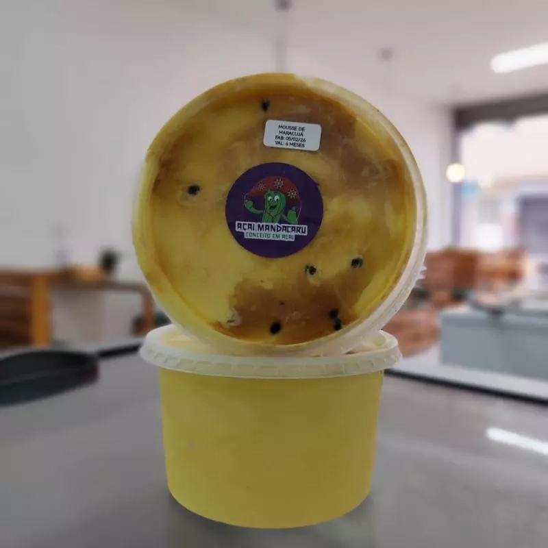 1litro sorvete de Mousse de Maracujá