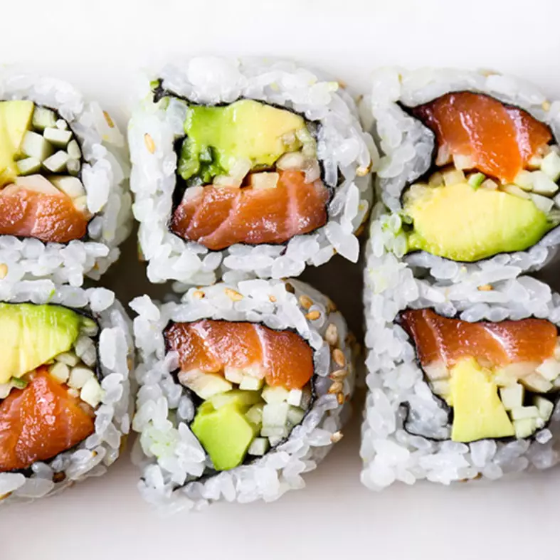 SALMON ROLL