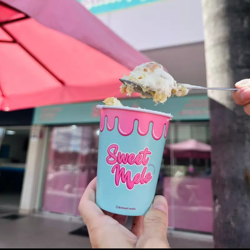 Bolo ninho com abacaxi