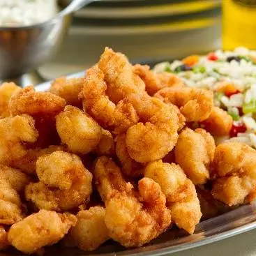 Camarão à milanesa