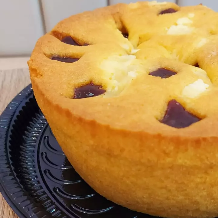 Caseiro Broa Requeijão Com Goiabada