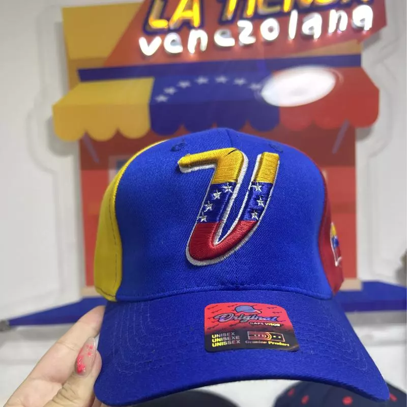Gorra V tricolor
