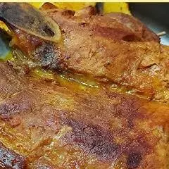 Pernil suíno assado