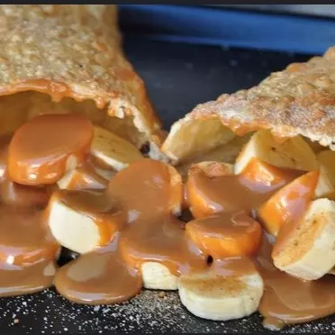 Pastel Doce de Leite com Banana.