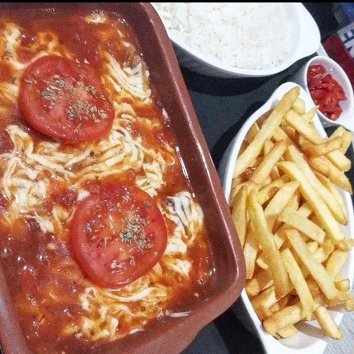 FILÉ MIGNON À PARMEGIANA