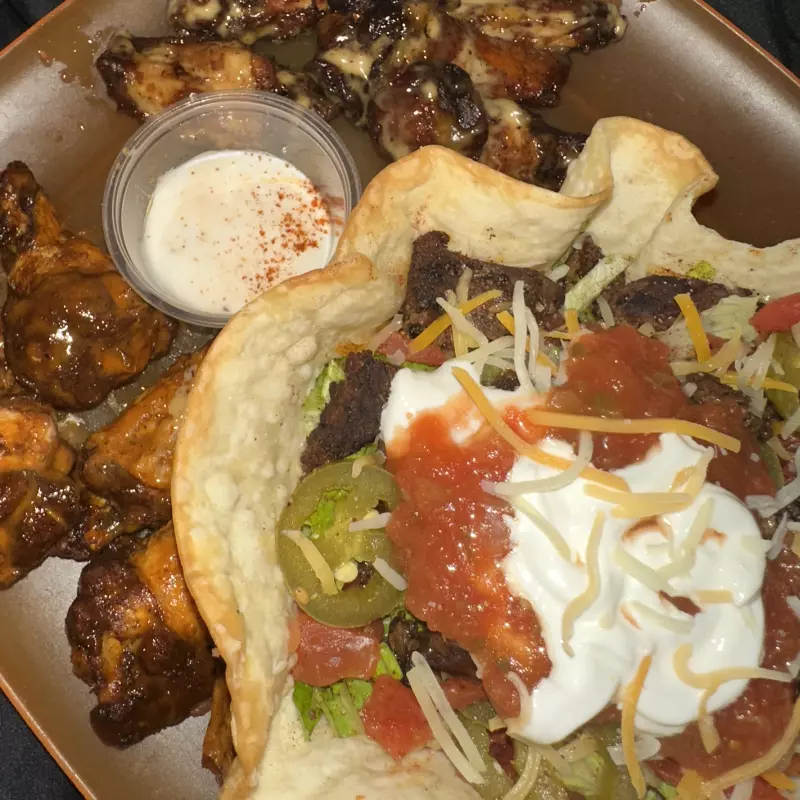 Taco salad bowl