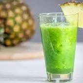 Suco abacaxi, laranja e couve