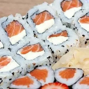 Uramaki Filadélfia (4 und)