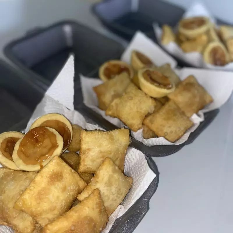 Porção mini salgado