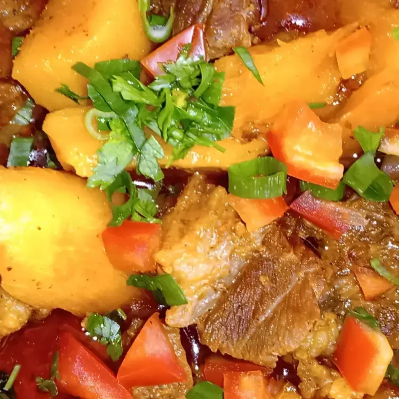 Carne com Mandioca