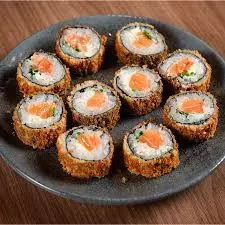 Hot roll Salmão com cream cheese