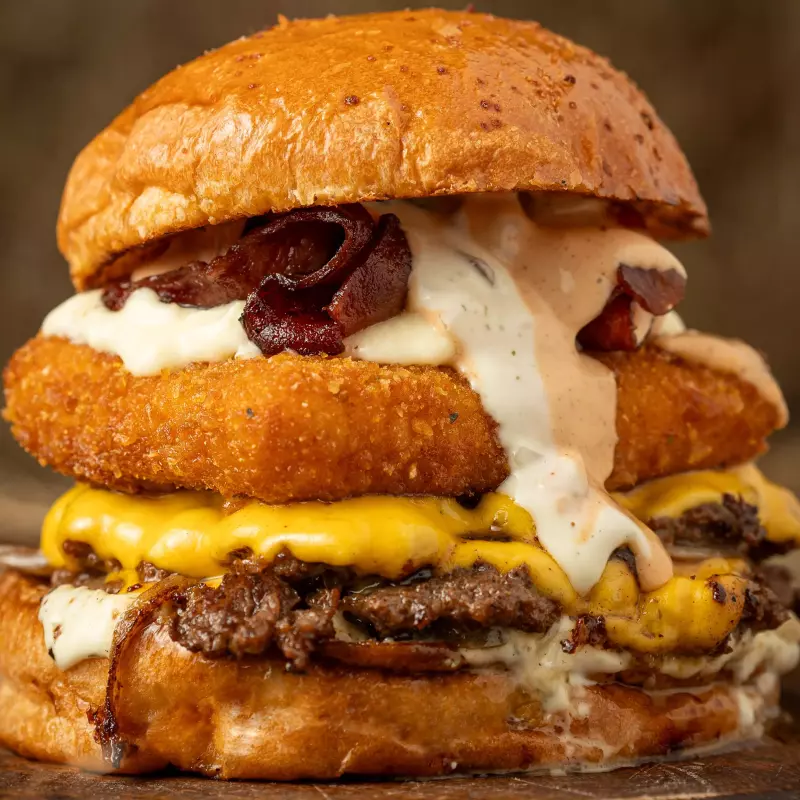 PHILLY CHEESE BURGER