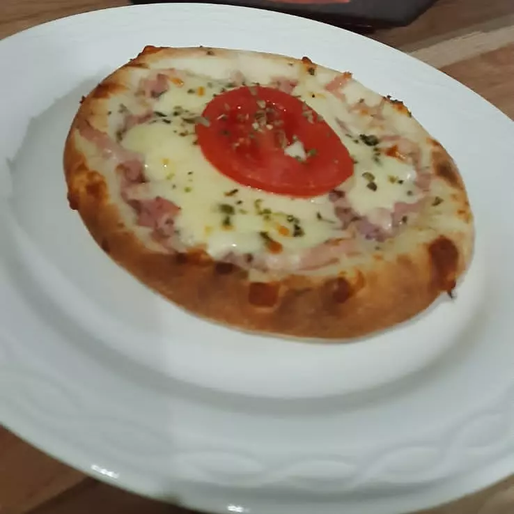 Esfiha de Pizza