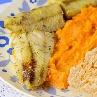 5834 - Peixe c/Pure de Abóbora - S/G