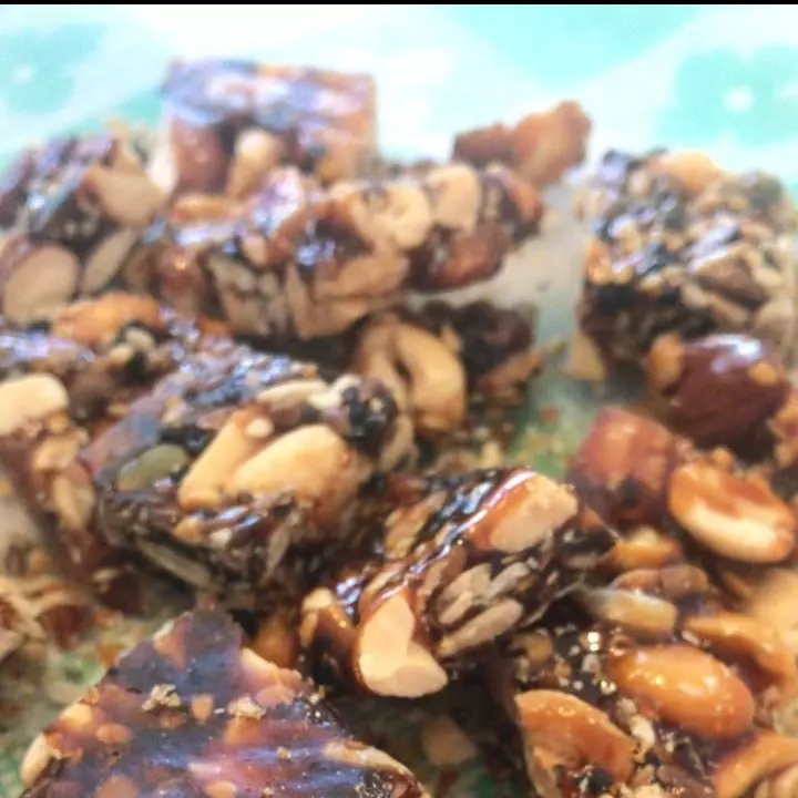 Turrón crocante de semillas mixtas