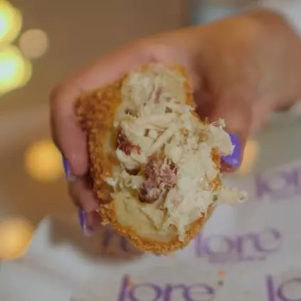 COXINHA DE FRANGO COM BACON