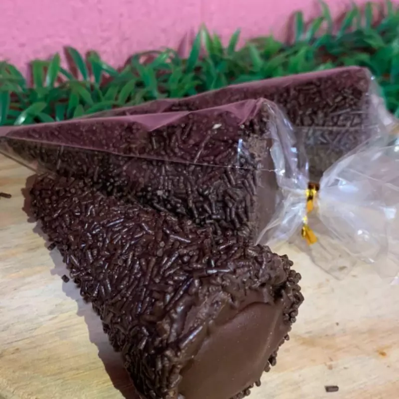 cone - brigadeiro