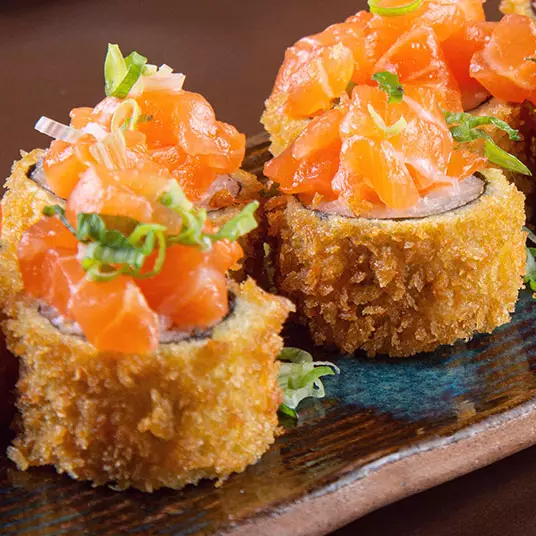 Hot Salmão Cru com Batidinhas De Sal